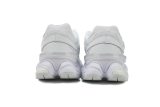 N*w B*la*ce 9060 Triple White U9060NRJ