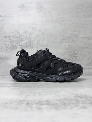 Ba***ci*ga Black (SP batch) 542436W1GB11000
