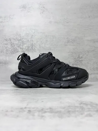 Ba***ci*ga Black (SP batch) 542436W1GB11000