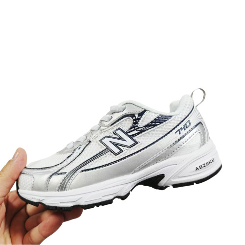 （Kid）New Balance 740 Kids Sneaker White Gray Silver
