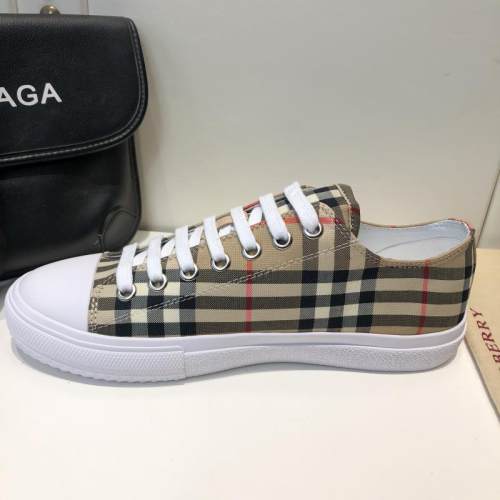Burberry  Vintage  8024149
