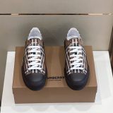 Burberry  Vintage  80568281