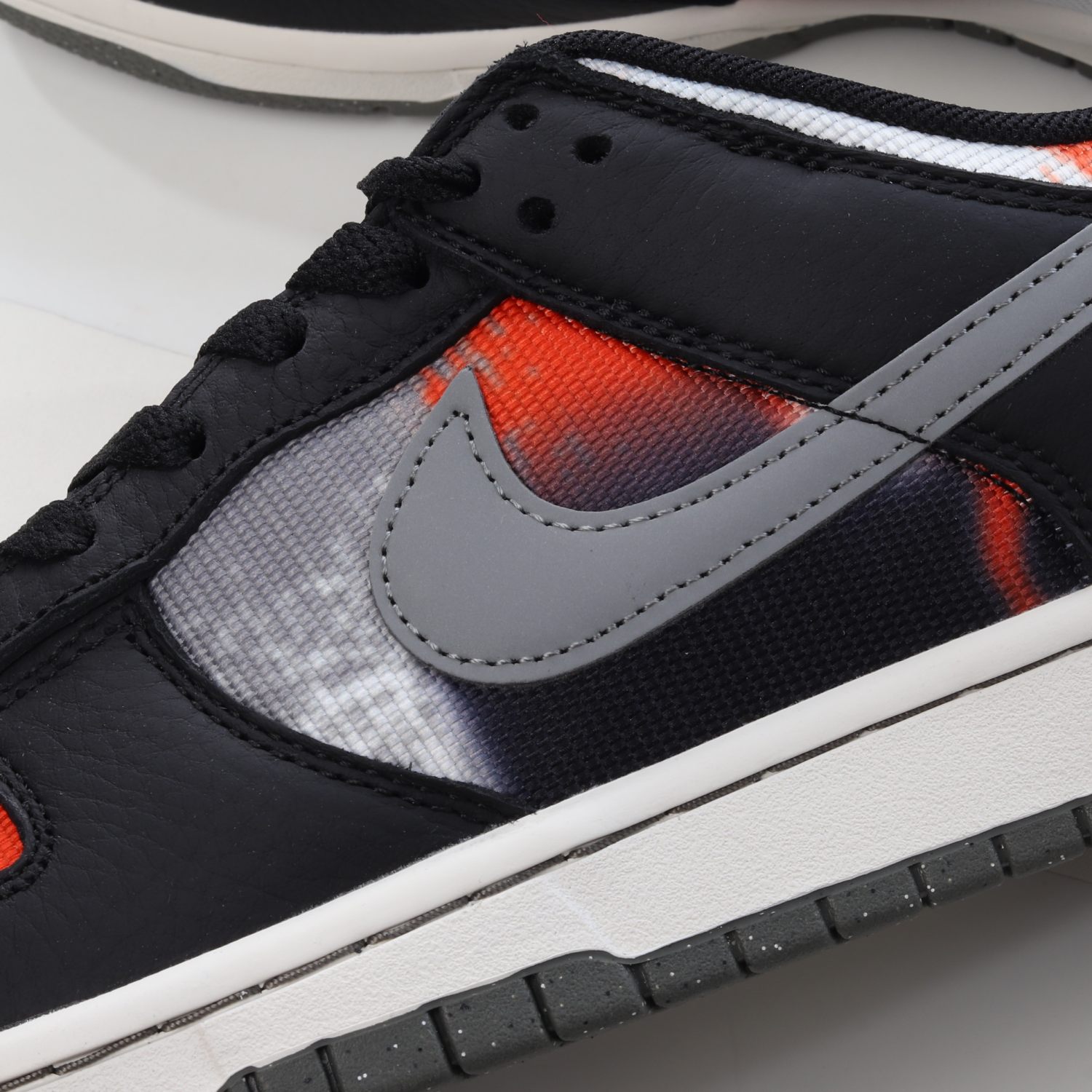 dunk low graffiti black