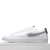 SS TOP Nike BLAZER LOW LE AV9370-107