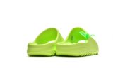 SS TOP  Adidas Yeezy Slide Glow Green HQ6447