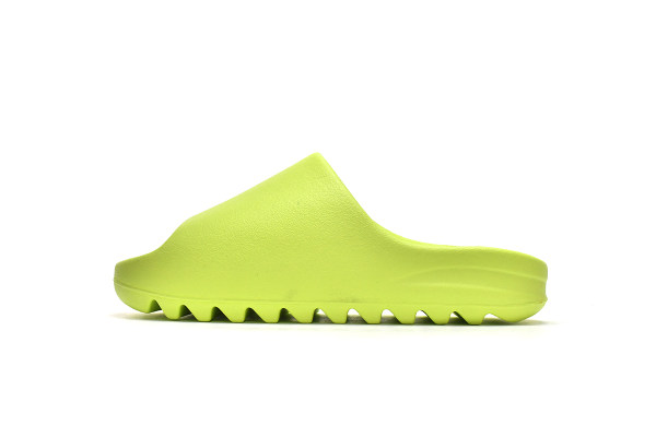 SS TOP  Adidas Yeezy Slide Glow Green HQ6447