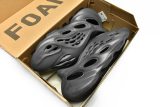 SS TOP Adidas originals Yeezy Foam Runner Onyx  HP8739