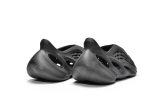 SS TOP Adidas originals Yeezy Foam Runner Onyx  HP8739