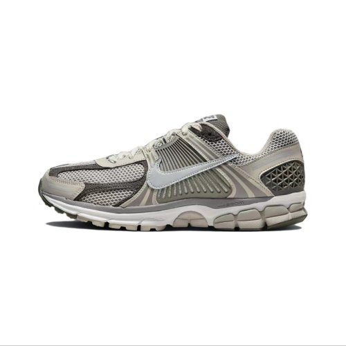 Nike Zoom Vomero 5 grigio ferro peltro chiaro  FD0791-012