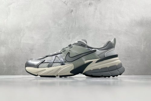 Nike V2K Run Pure Platinum Wolf Grey FD0736-003