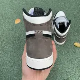 LJRSNEAKERS AIR JORDAN 1 HIGH 'DARK MOCHA' 555088-105
