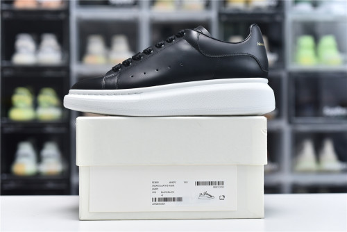 Alexander McQueen Sneaker Black Skin White Background 553680-WHGP5-1000