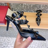 VALENTINO ROMAN STUD PUMP IN CALFSKIN WITH ENAMELED STUDS 80 MM