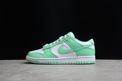 Dunk Low Green Glow DD1503-105