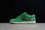 SB Dunk Low Pro St. Patrick's Day BQ6817-303