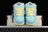 Verdy Visty x SB Dunk Low FN6040-400