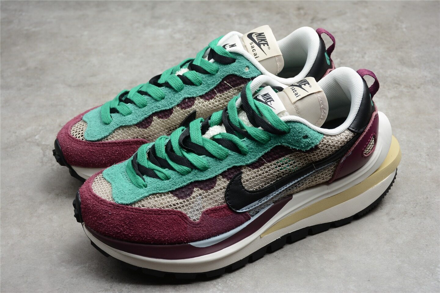 Sacai X Nike Pegasus VaporFly BV0073-102