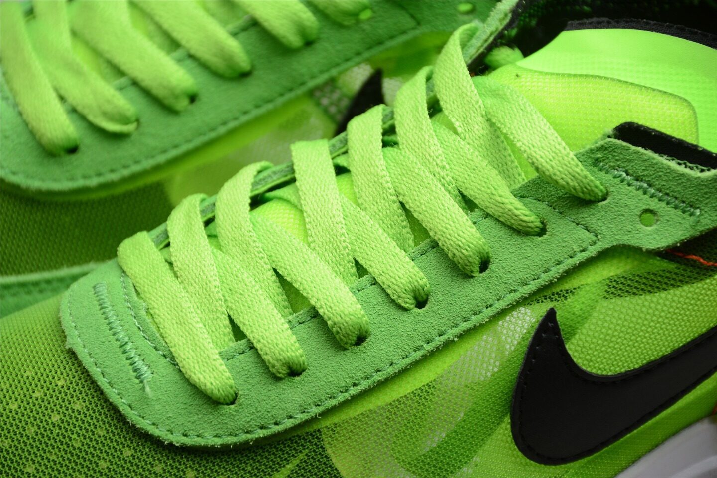 Sacai x Nike LVD Waffle Green White Black Shoes BV0073-001