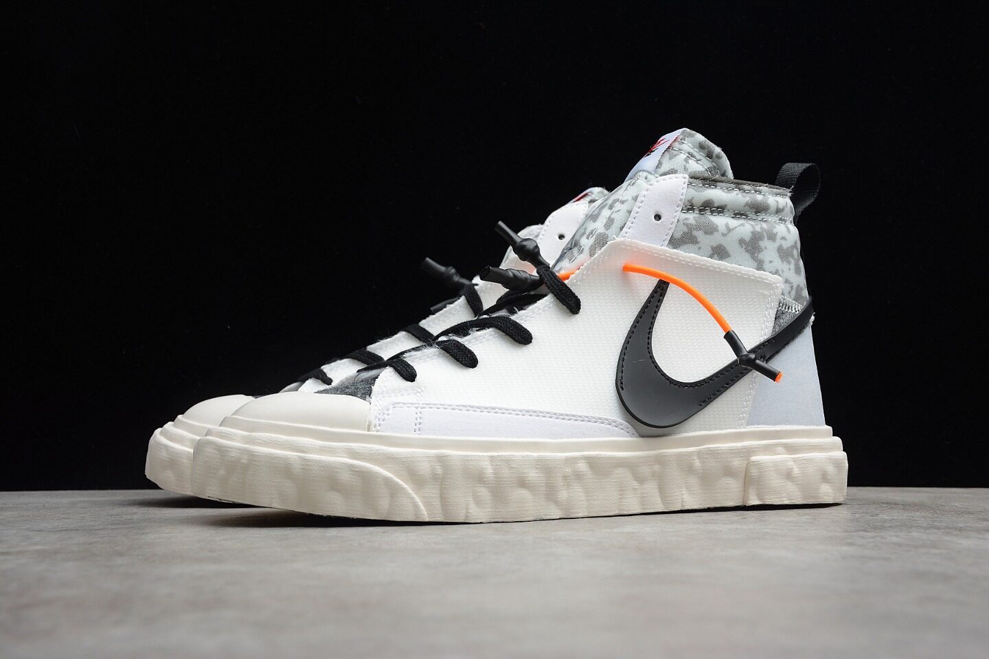 Nike Blazer Mid CZ3589-100