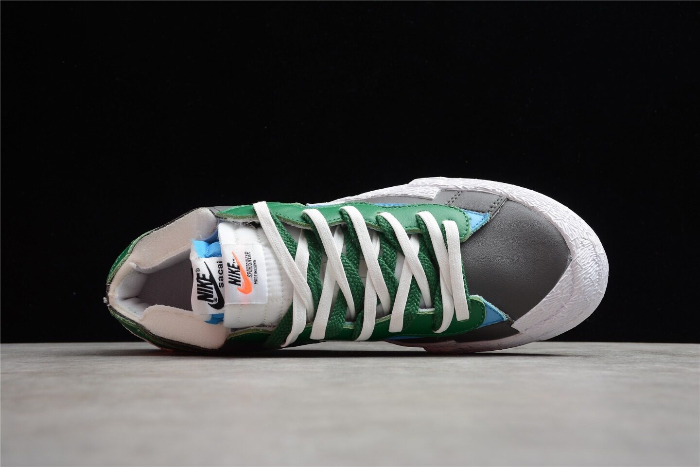 Nike Blazer Low sacai Medium Grey Classic Green DD1877-001