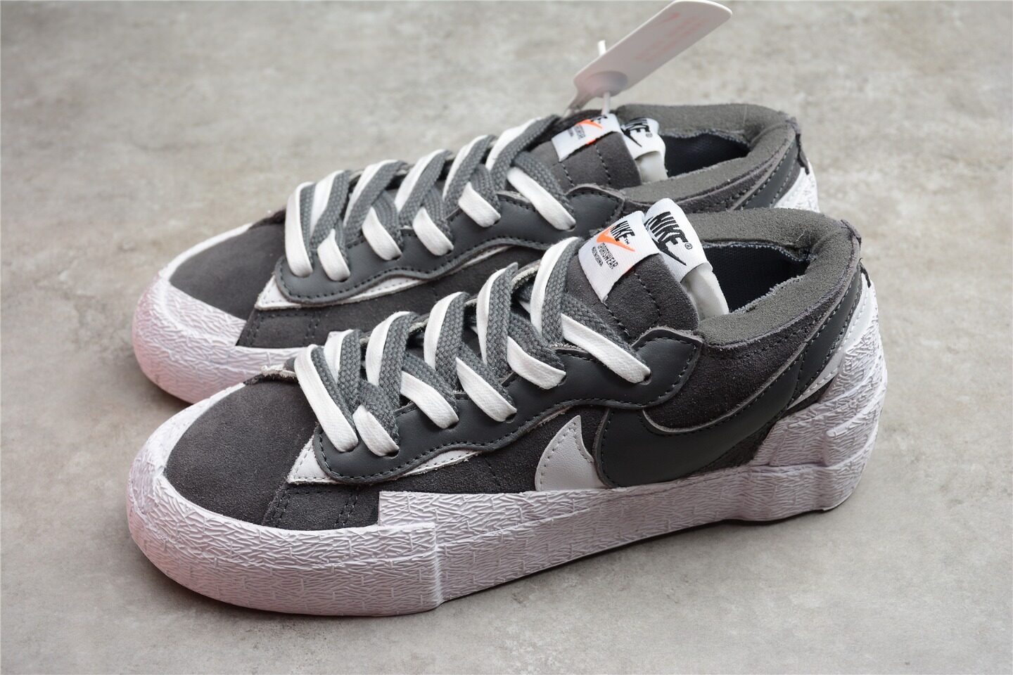 Sacai x Nike Blazer Low Dark Grey White DD1877-002