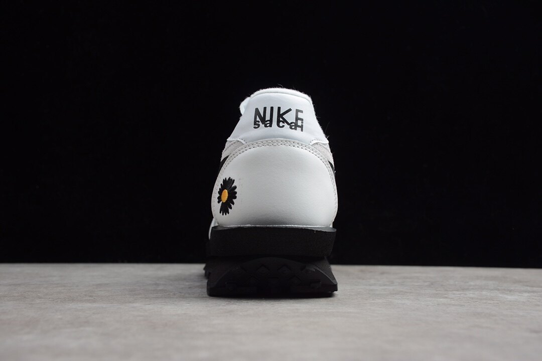 Sacai x Nike LVD Waffle Daybreak White/Black BV3692-100