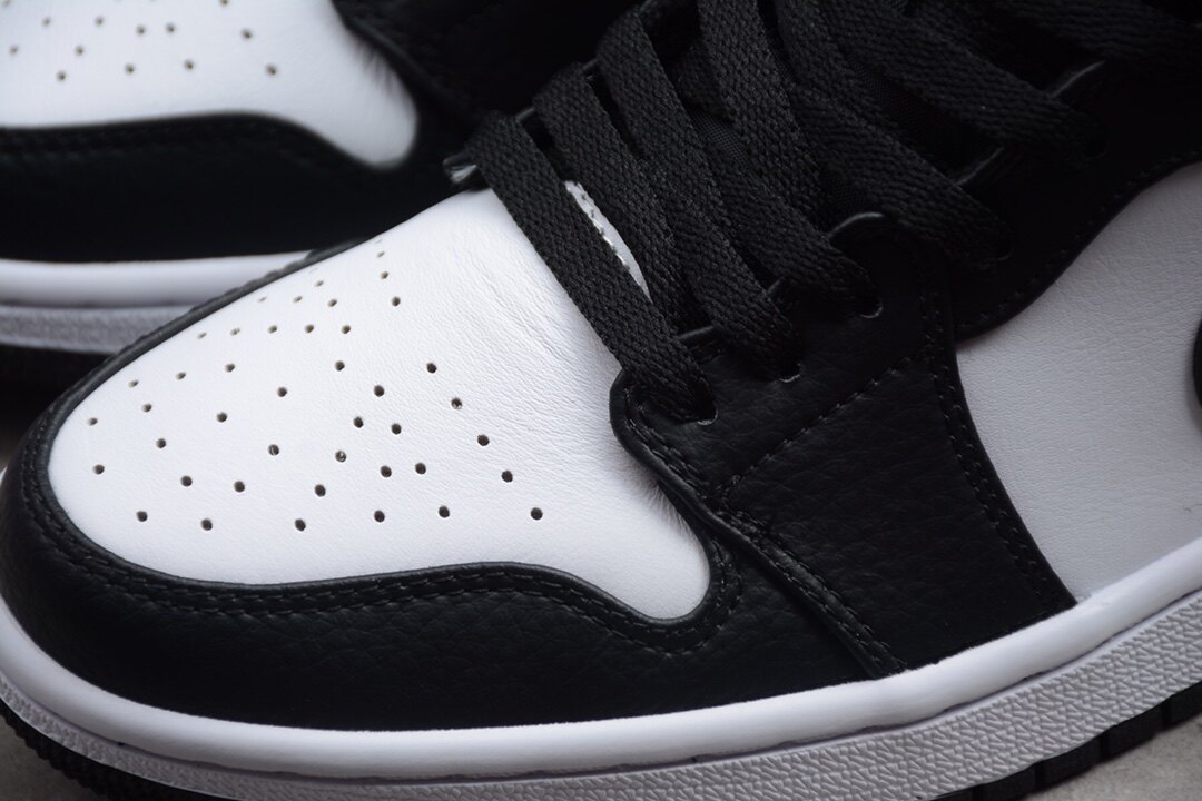 Jordan 1 Mid SE White Black Red Spruce (GS) BQ6931-100