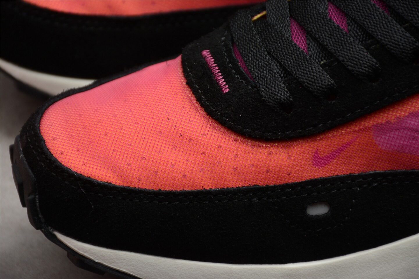 Nike Waffle One Active Fuchsia DA7995-600