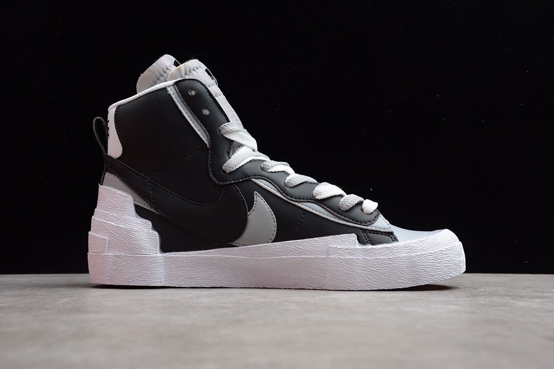 Nike Blazer Mid sacai Black Grey BV0072-002
