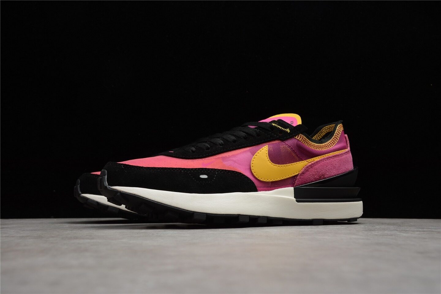 Nike Waffle One Active Fuchsia DA7995-600