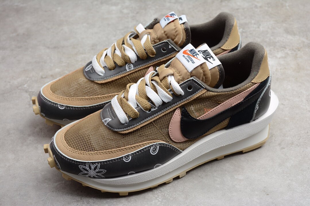 Sacai x Nike LVD Waffle Daybreak Black CV5053-001