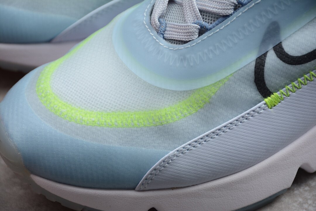 Nike Air Max 2090 Ice Blue CT7695-400