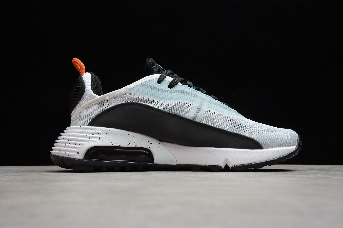 Nike Air Max 2090 Marathon CZ1708-100