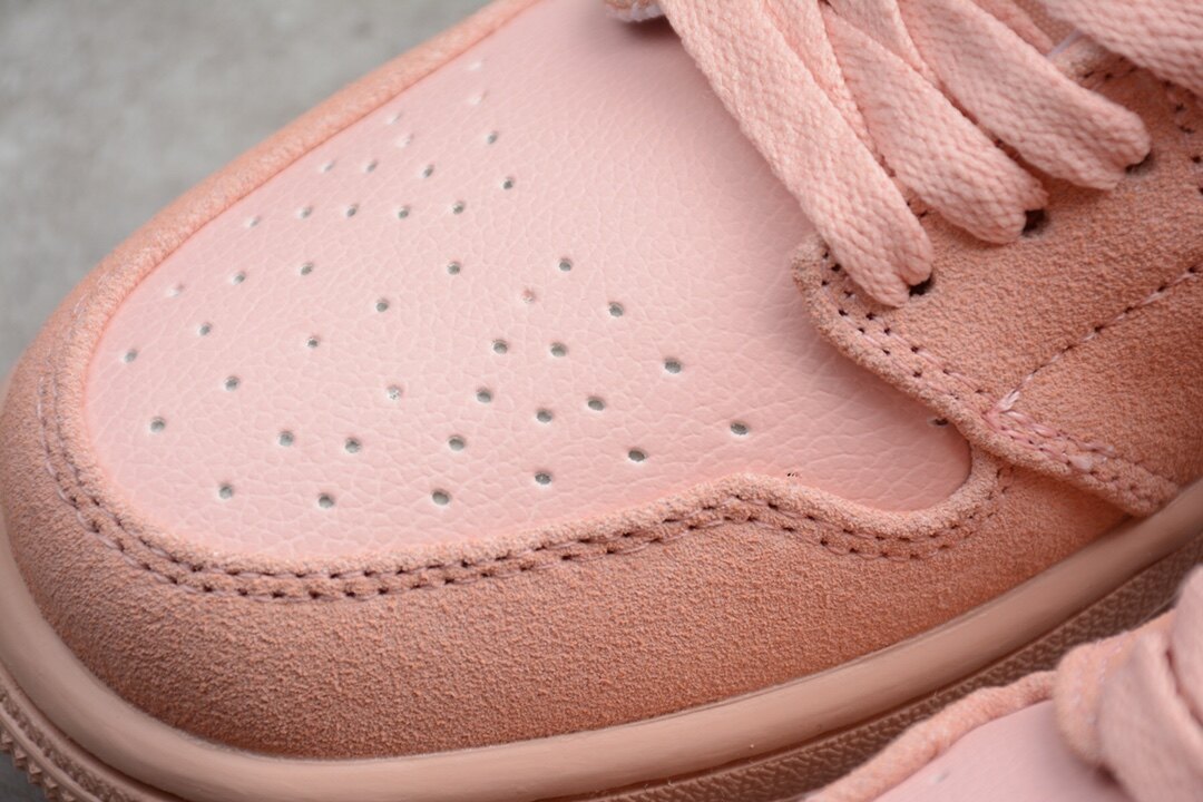 Jordan 1 Low Coral Stardust CJ9216-676