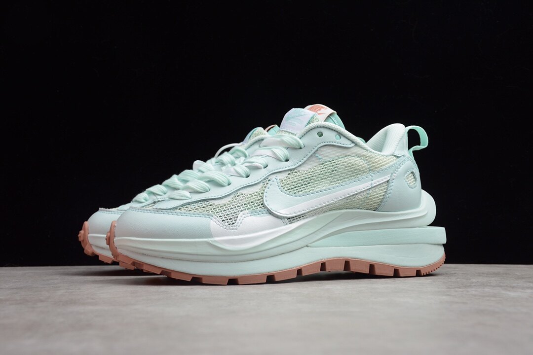 Sacai x Nike LVD Waffle BV0073-300