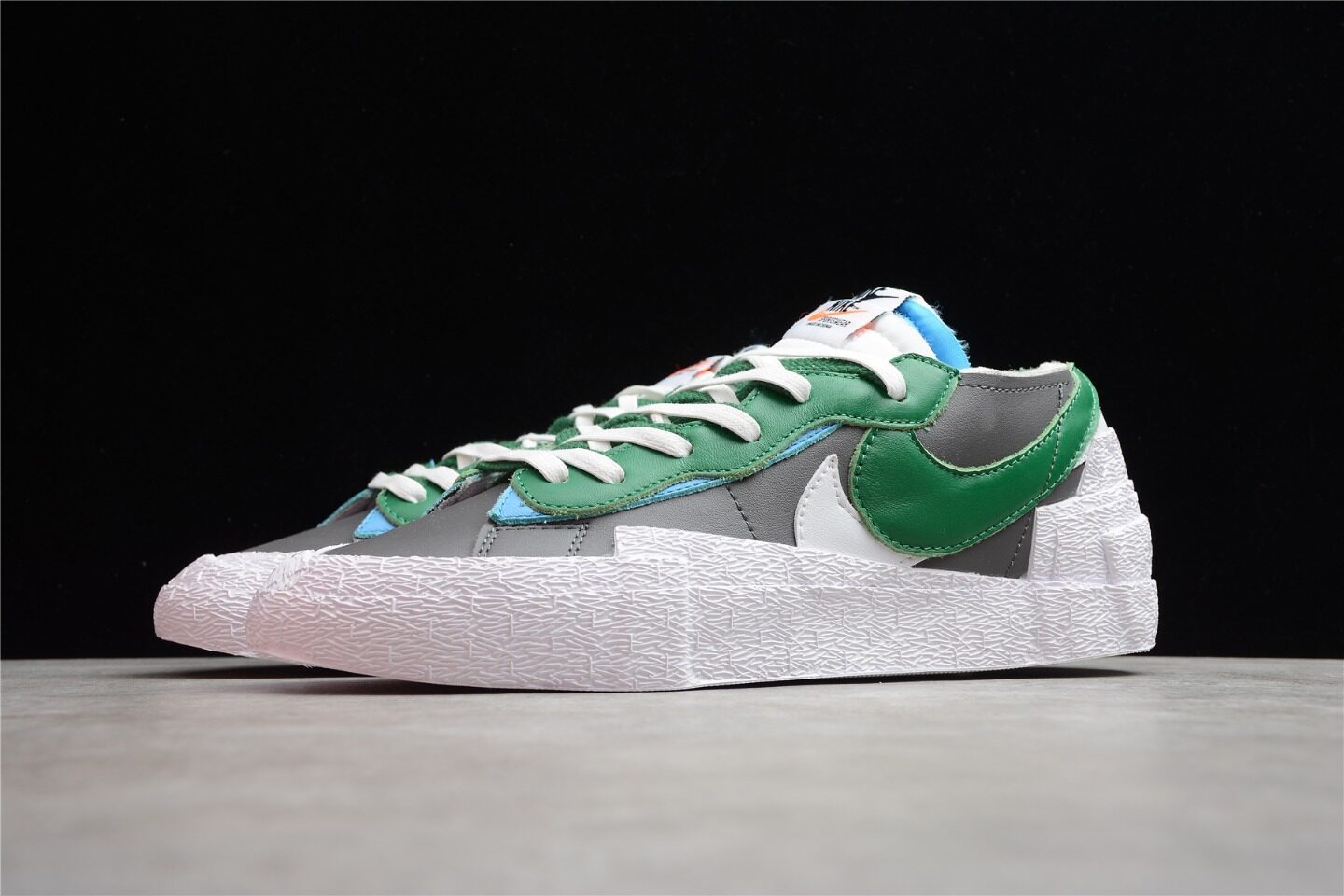 Nike Blazer Low sacai Medium Grey Classic Green DD1877-001