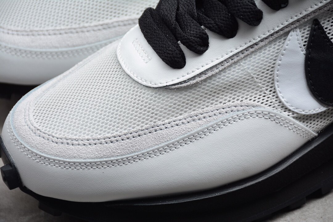 Sacai x Nike LVD Waffle Daybreak White/Black BV3692-100