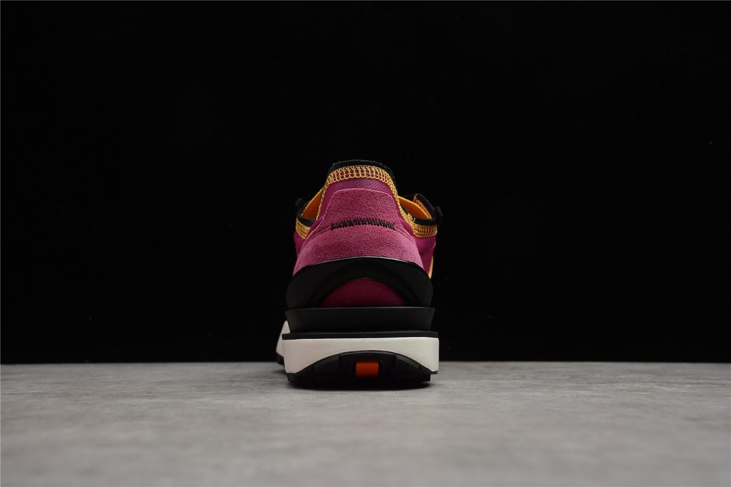 Nike Waffle One Active Fuchsia DA7995-600