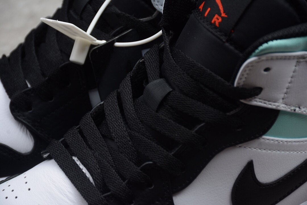 Jordan 1 Mid SE White Black Red Spruce (GS) BQ6931-100