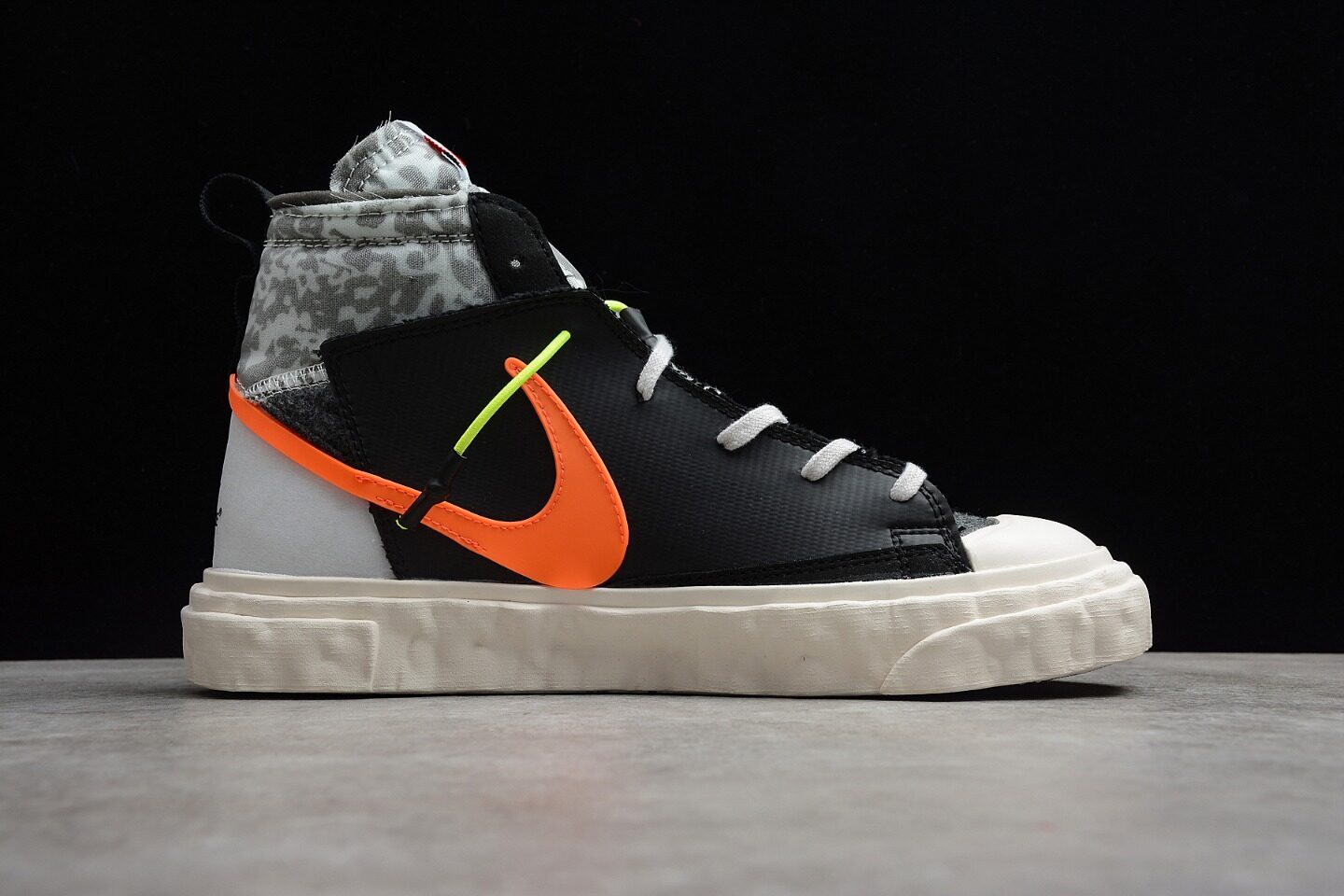 Nike Blazer Mid CZ3589-001