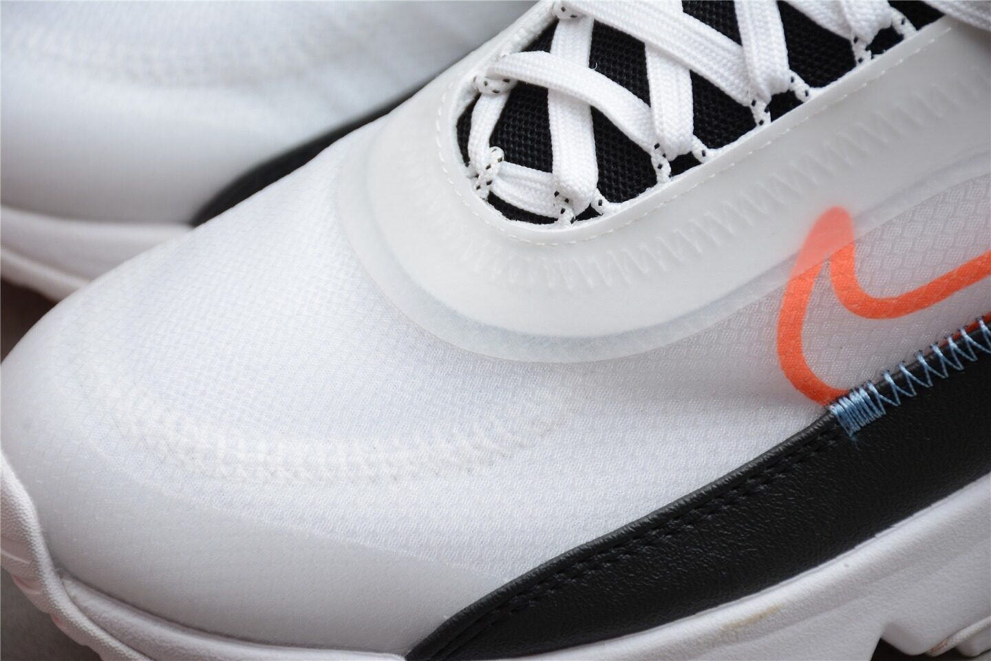 Nike Air Max 2090 White Black Pink Glow Starfish DC4464-100