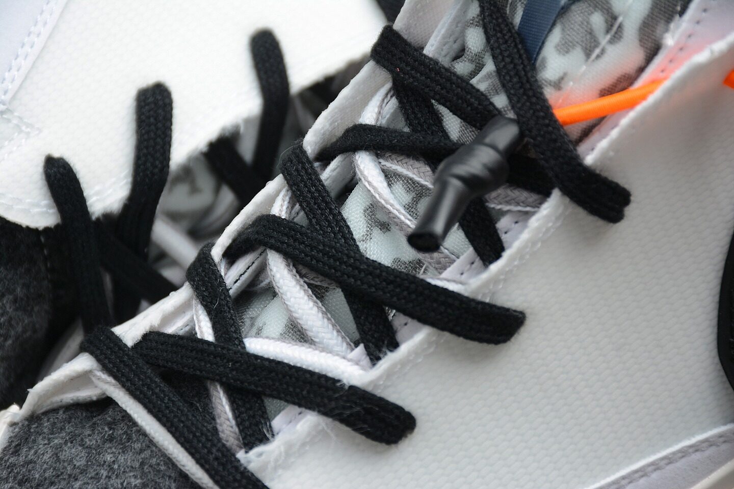 Nike Blazer Mid CZ3589-100