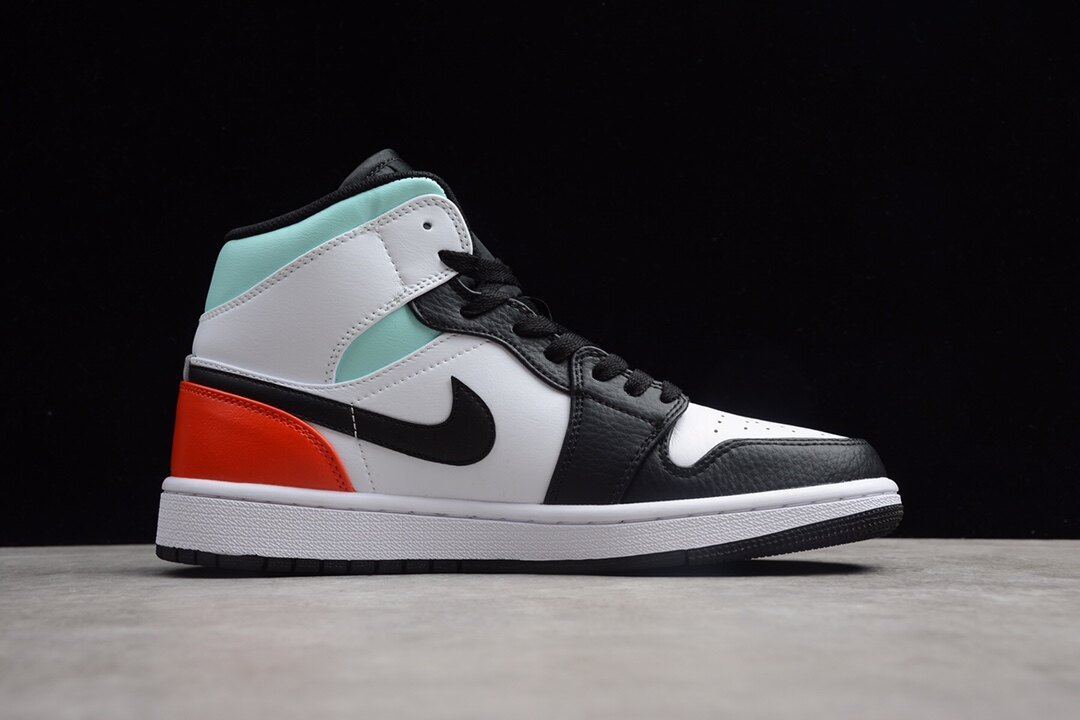 Jordan 1 Mid SE White Black Red Spruce (GS) BQ6931-100