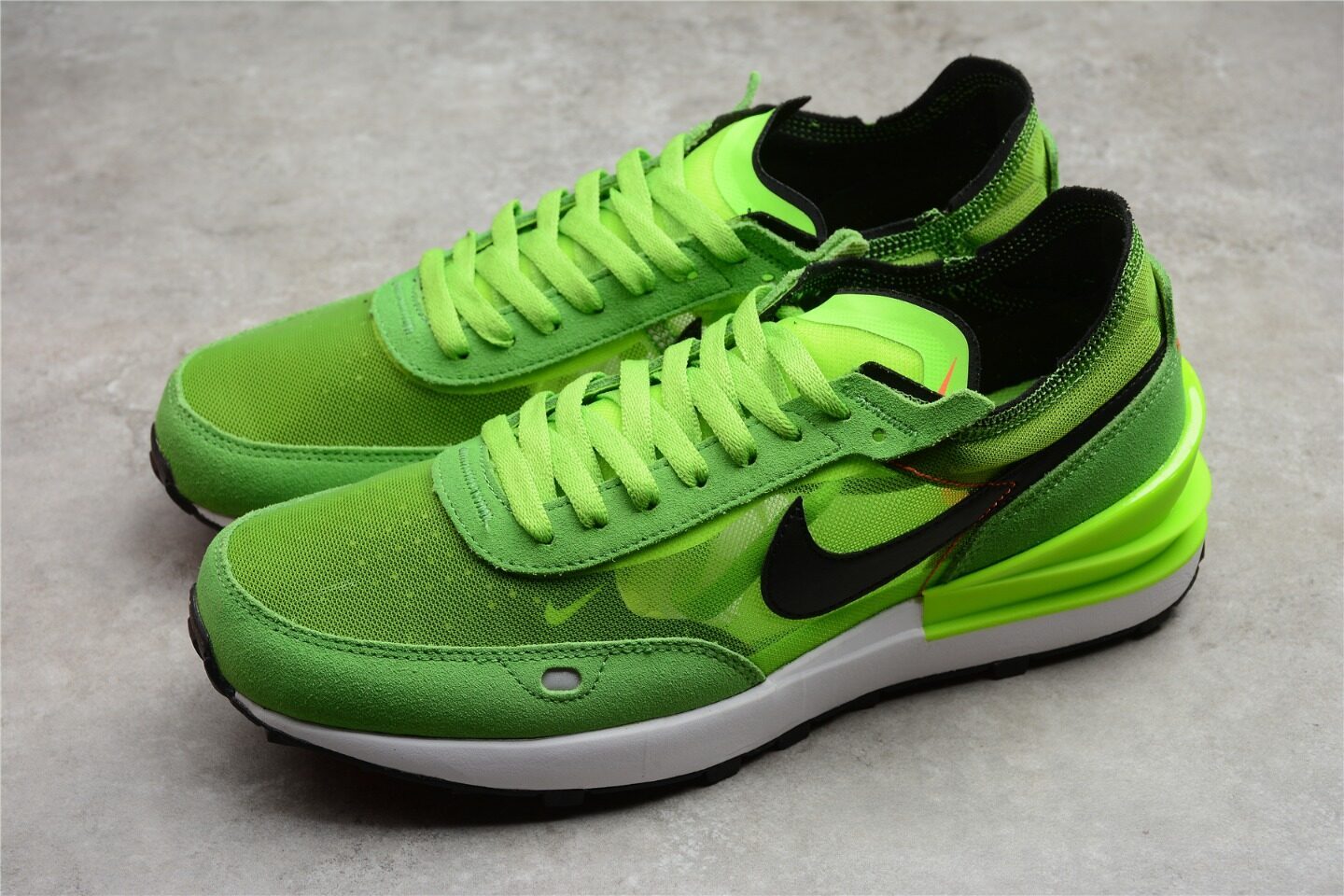 Sacai x Nike LVD Waffle Green White Black Shoes BV0073-001