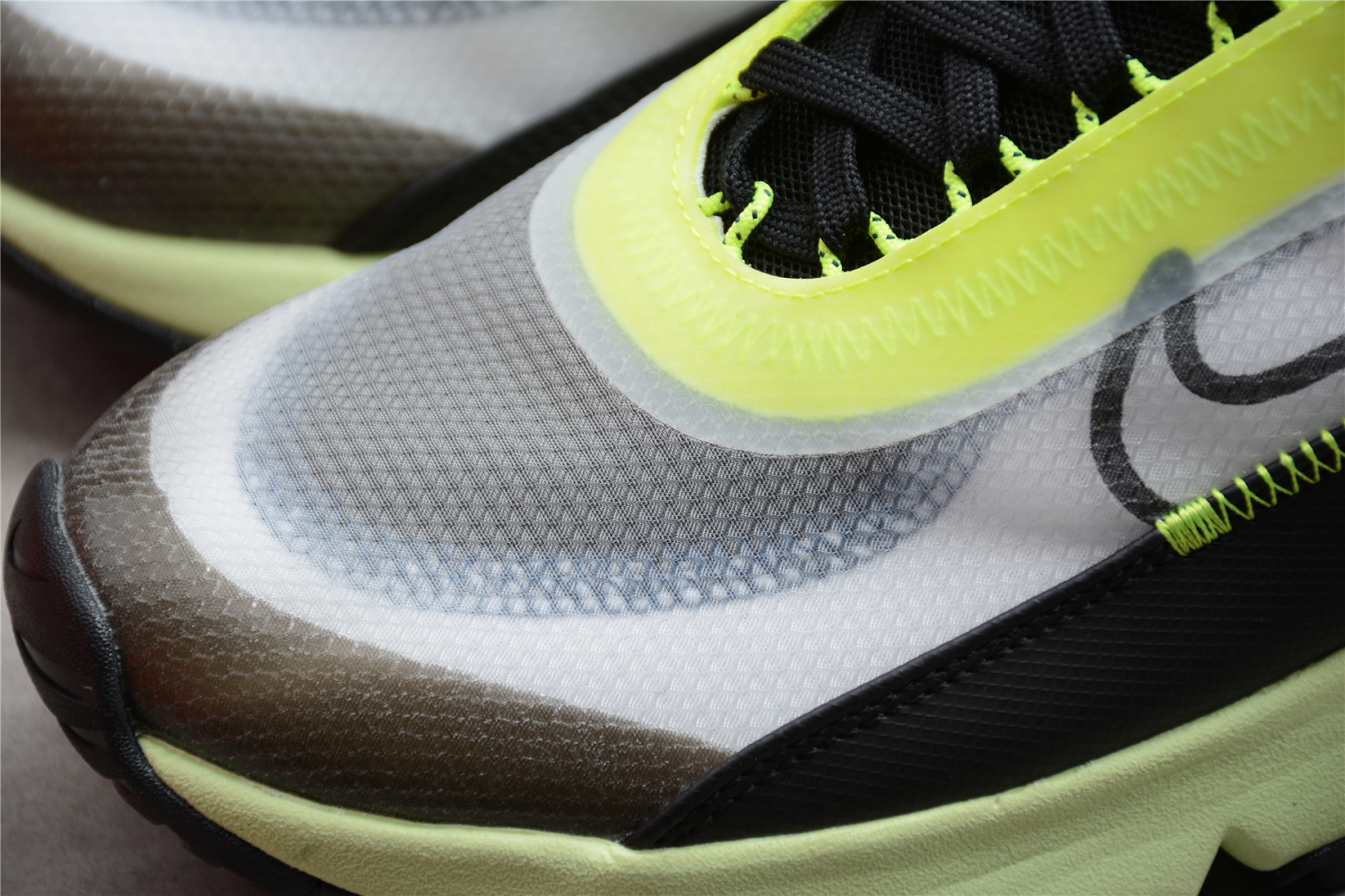Nike Air Max 2090 Volt BV9977-101