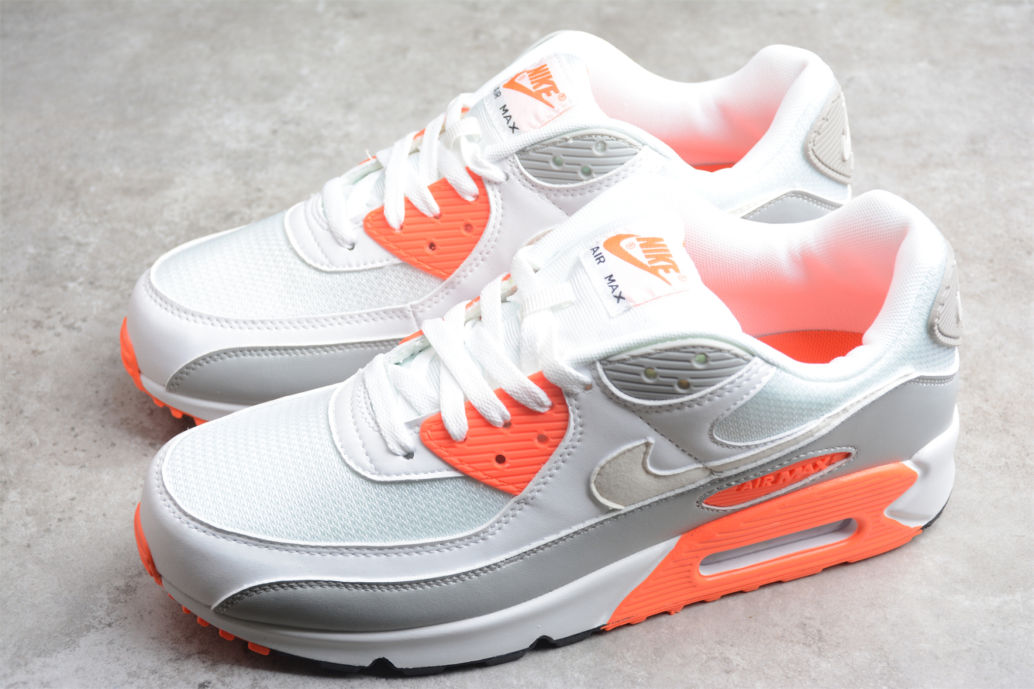 NIKE AIR MAX 90 CT4352-103