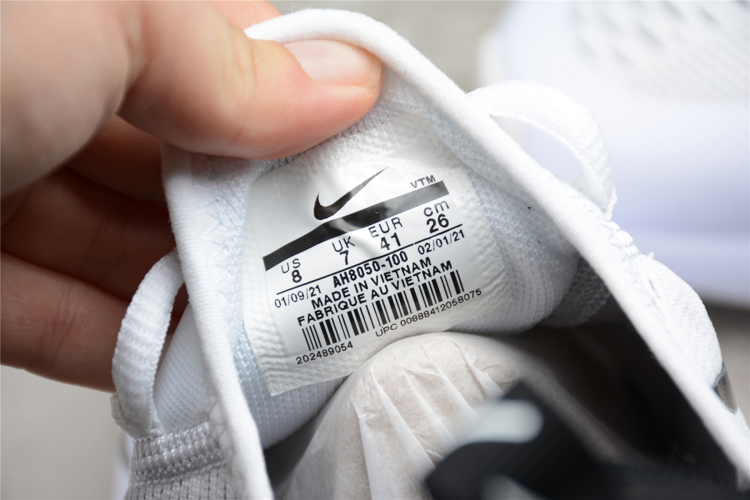 NIKE AIR MAX 270 AH8050-100