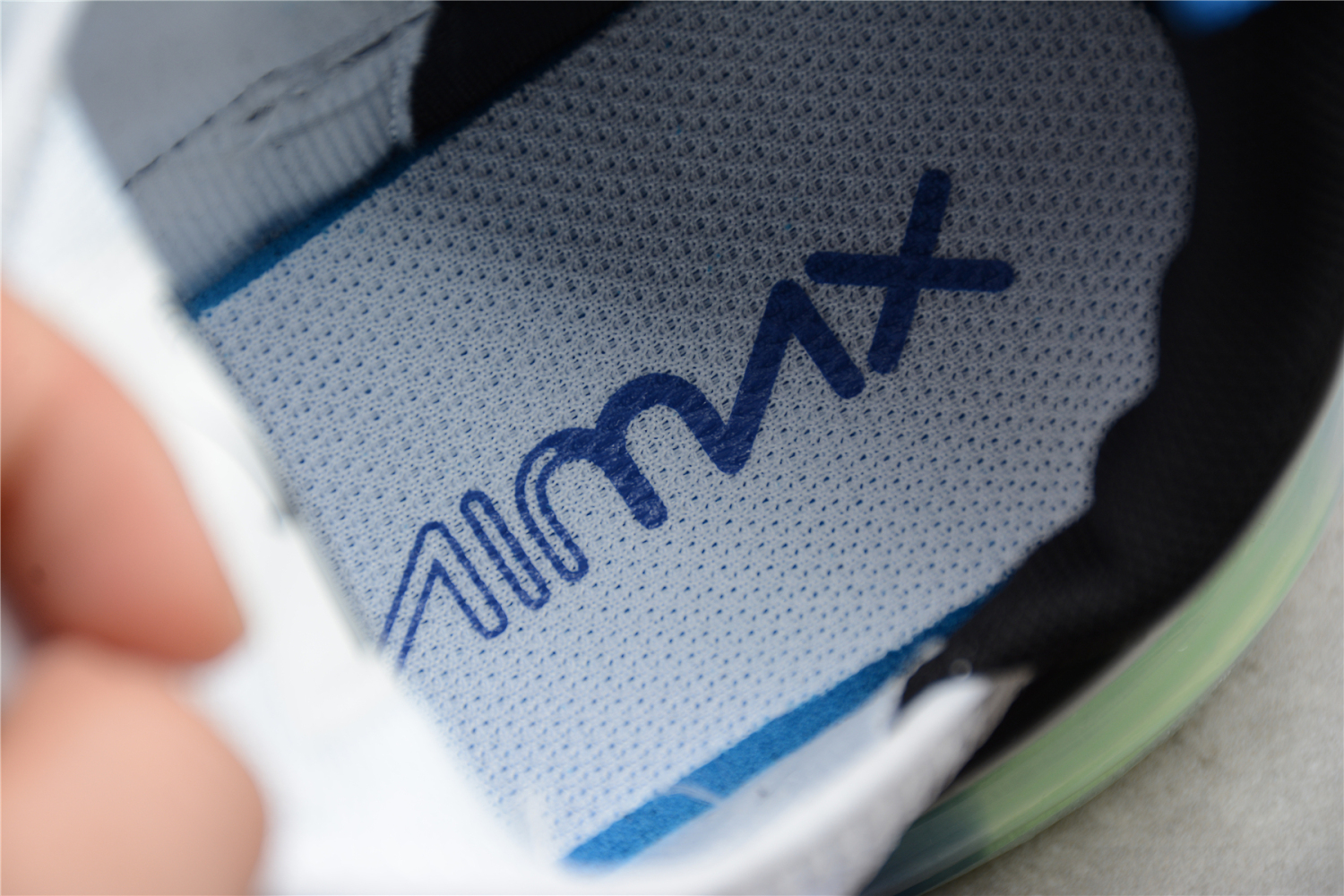 Nike Air Max 270 AH8050-001