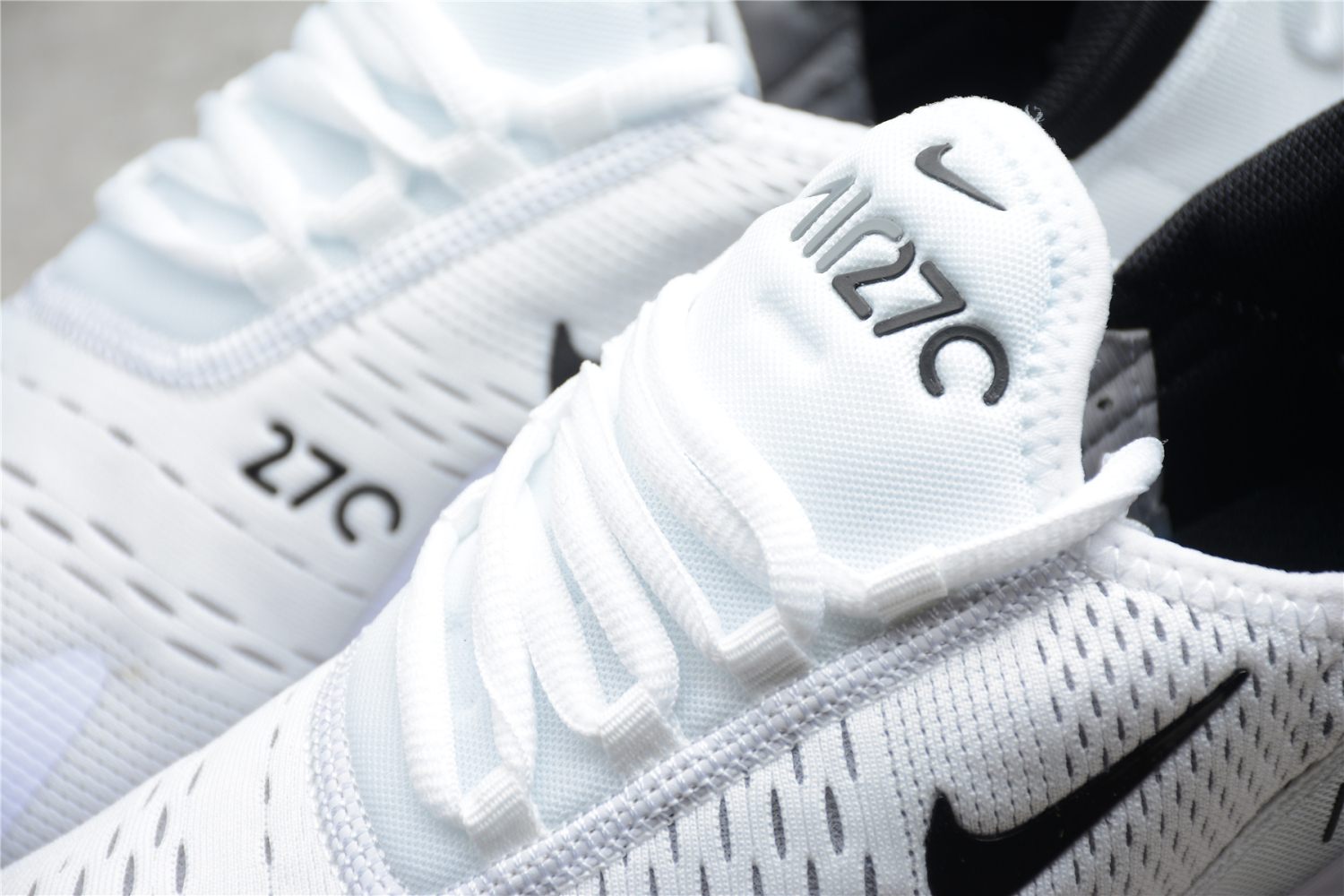 NIKE AIR MAX 270 AH8050-100