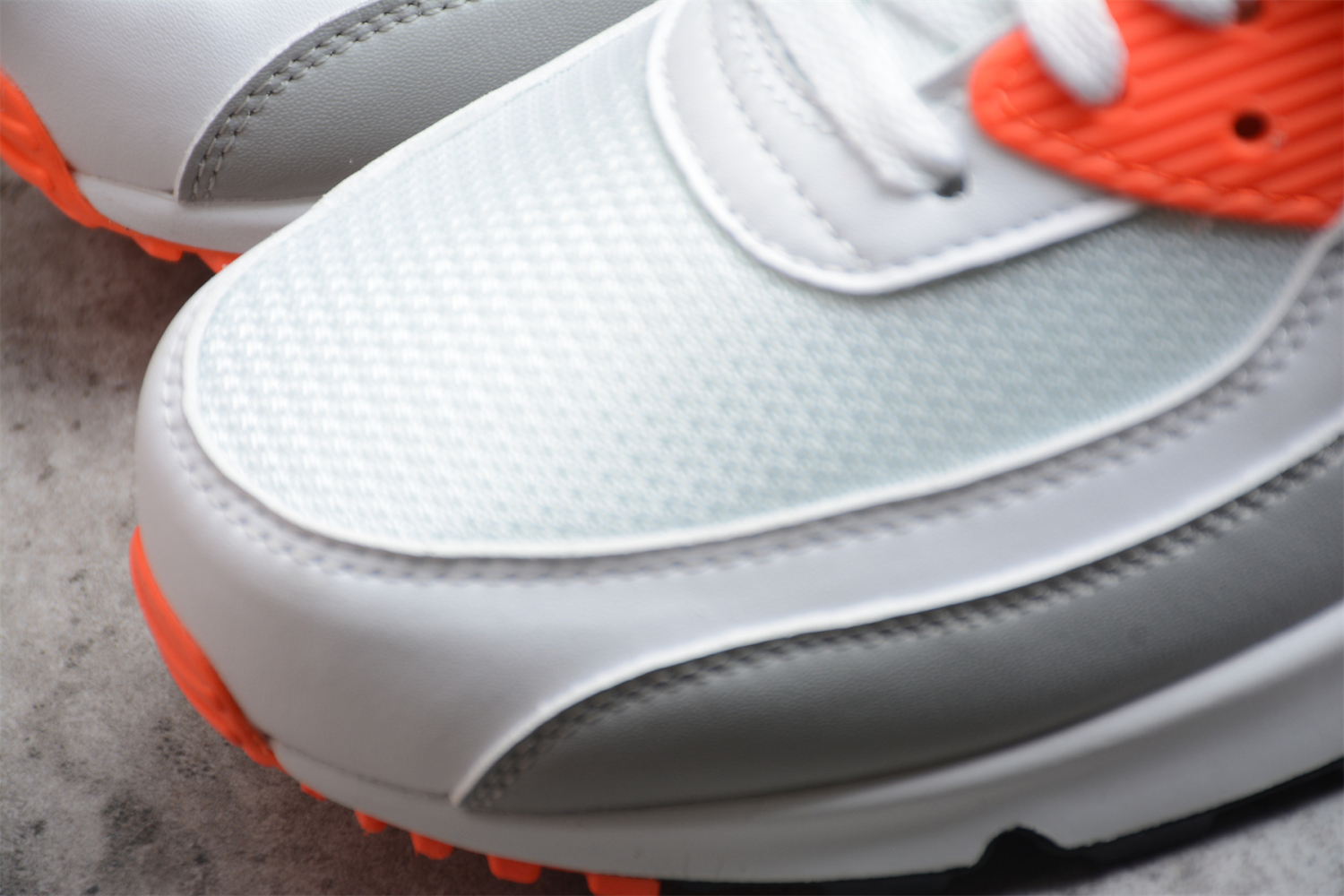 NIKE AIR MAX 90 CT4352-103